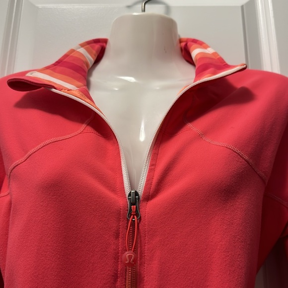 Lululemon coral jacket size 12 - Picture 6 of 11